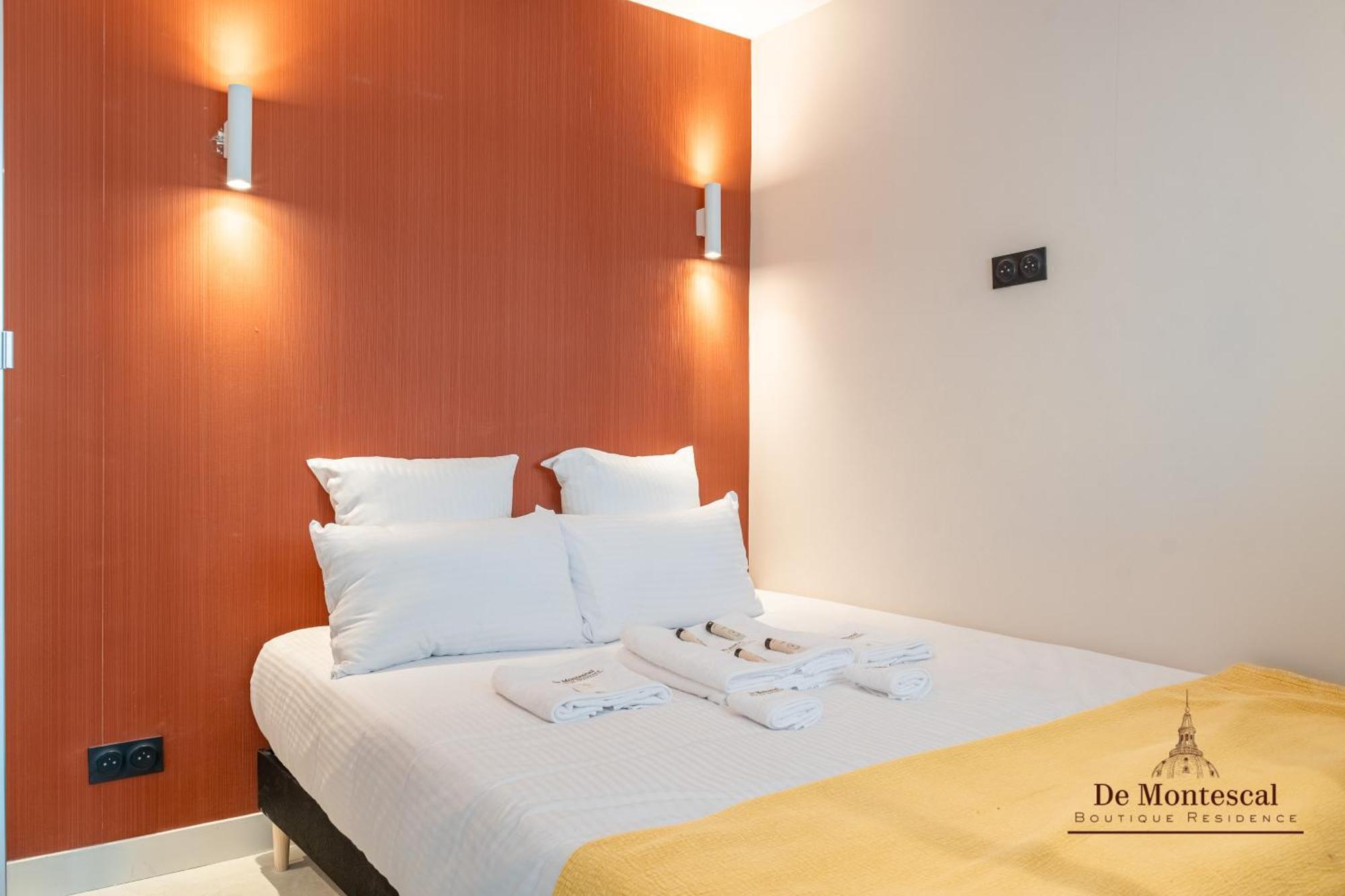 De Montescal - Hot Tub And Ac Cosy Apartment A Prime Location 40M2 Παρίσι Εξωτερικό φωτογραφία
