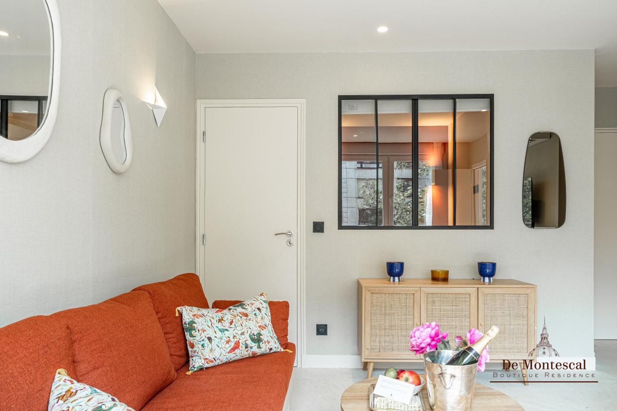 De Montescal - Hot Tub And Ac Cosy Apartment A Prime Location 40M2 Παρίσι Εξωτερικό φωτογραφία