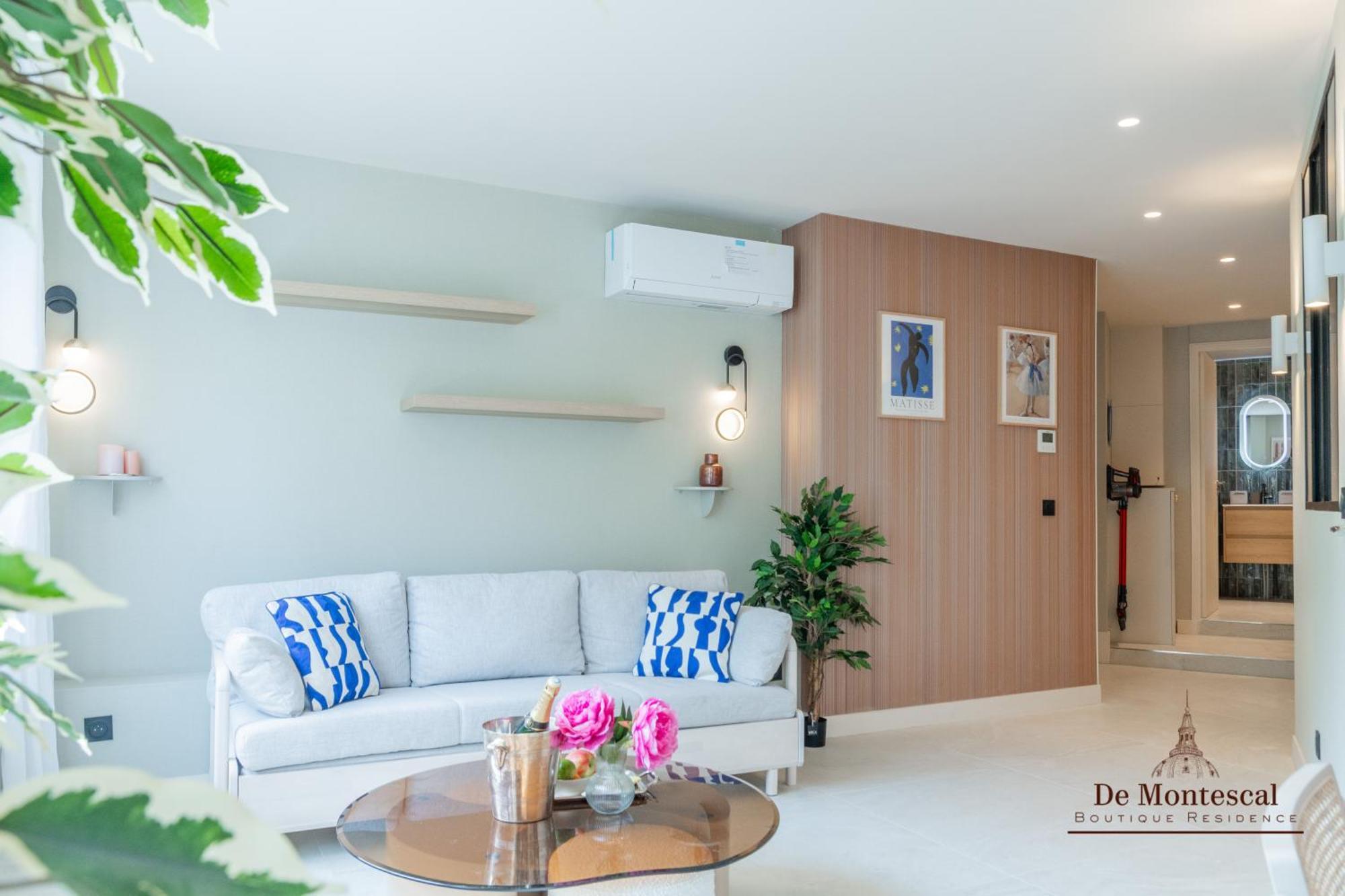 De Montescal - Hot Tub And Ac Cosy Apartment A Prime Location 40M2 Παρίσι Εξωτερικό φωτογραφία