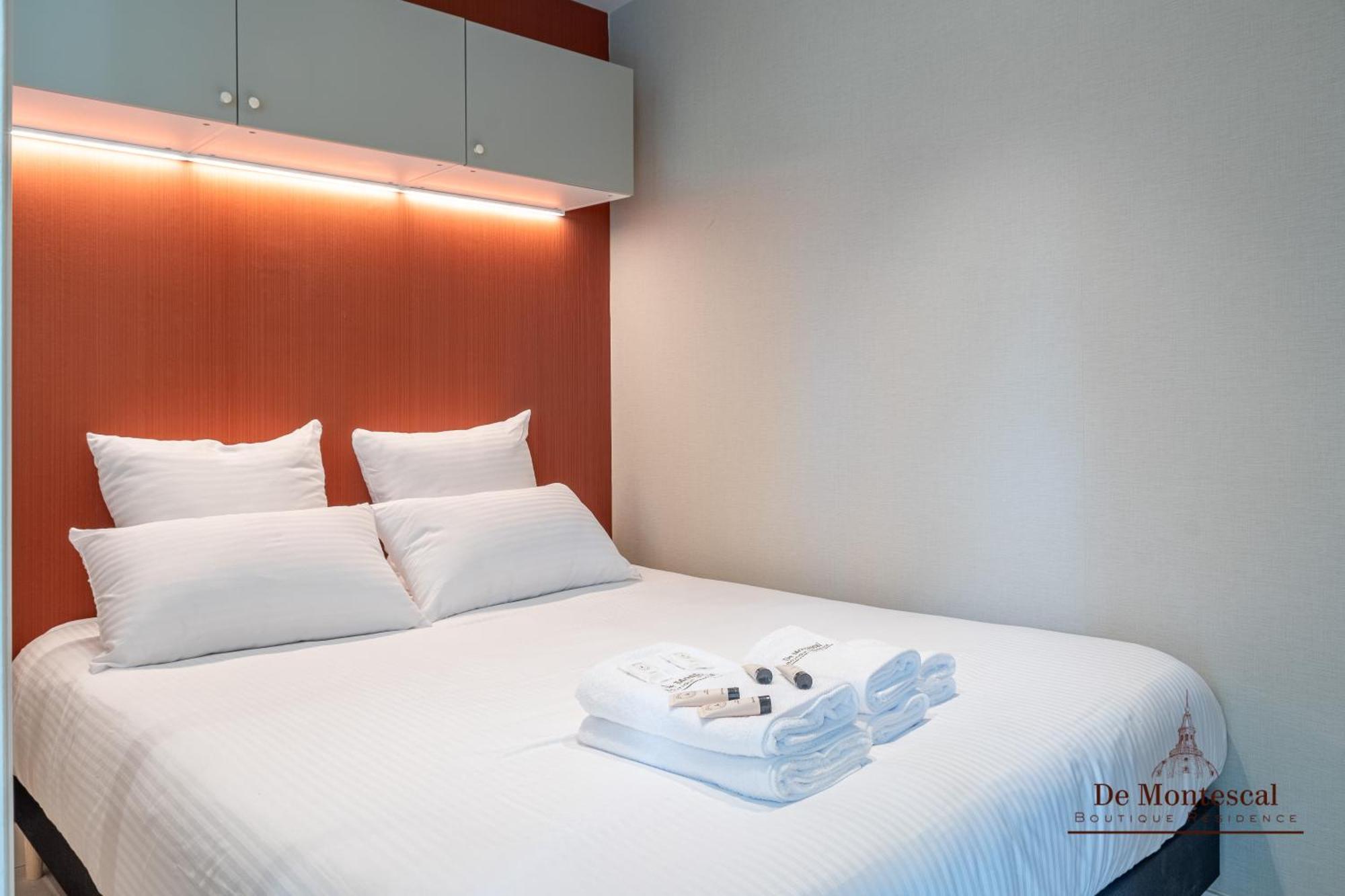 De Montescal - Hot Tub And Ac Cosy Apartment A Prime Location 40M2 Παρίσι Εξωτερικό φωτογραφία