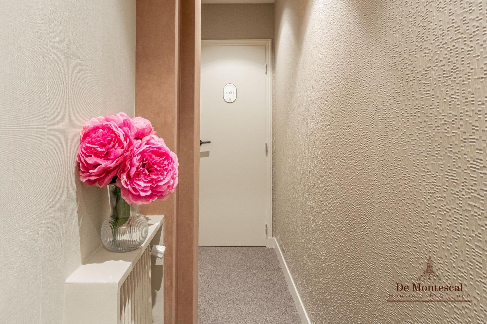 De Montescal - Hot Tub And Ac Cosy Apartment A Prime Location 40M2 Παρίσι Εξωτερικό φωτογραφία