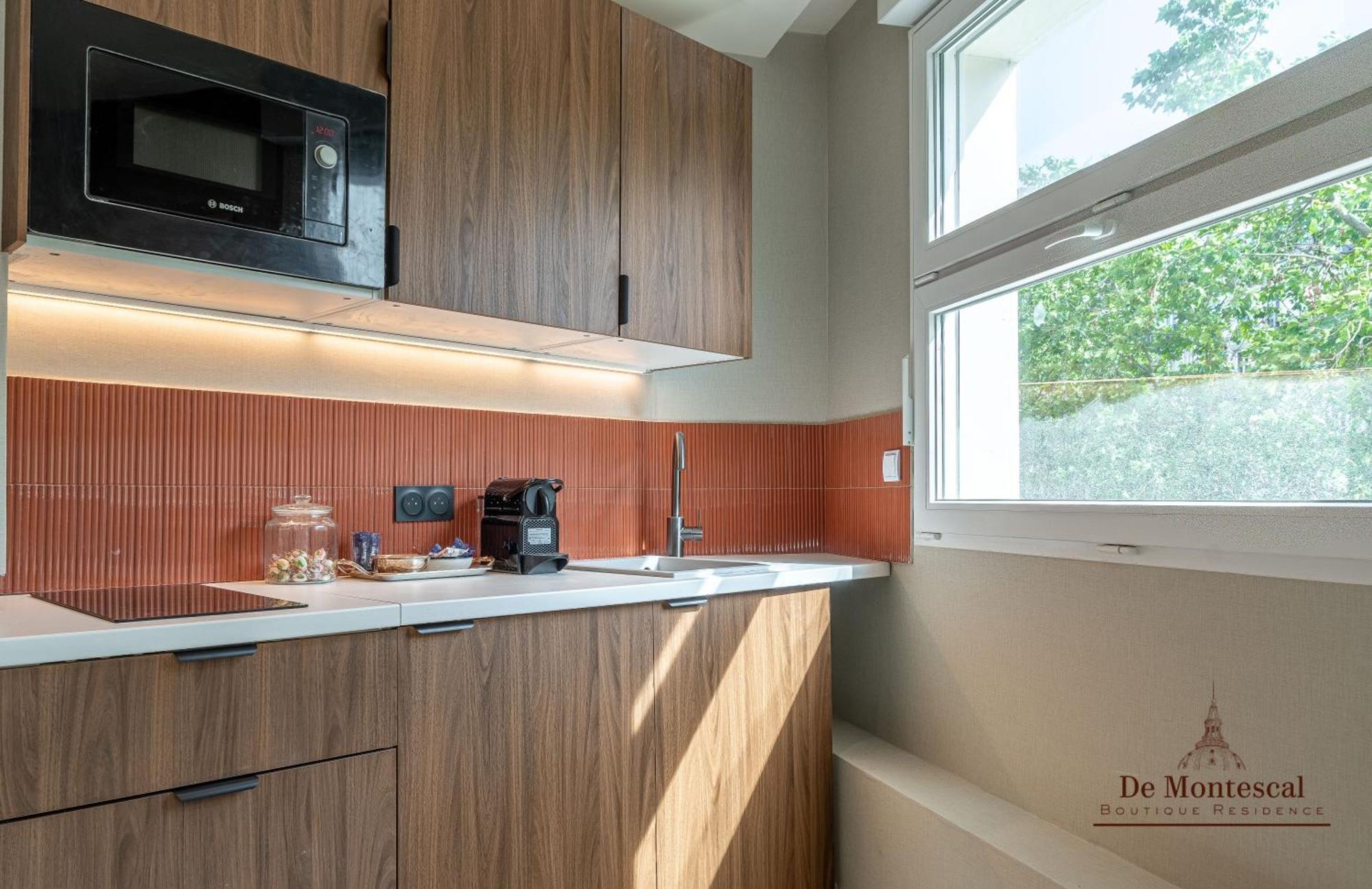 De Montescal - Hot Tub And Ac Cosy Apartment A Prime Location 40M2 Παρίσι Εξωτερικό φωτογραφία